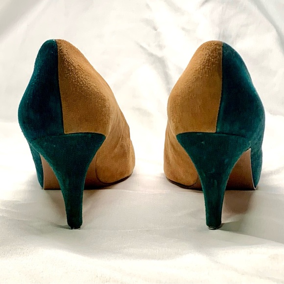 1980s Faux Suede Stiletto Pumps - Picture 5 of 7
